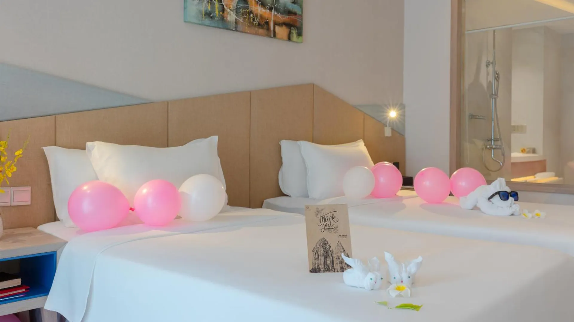 Le'S Cham Hotel Нячанг